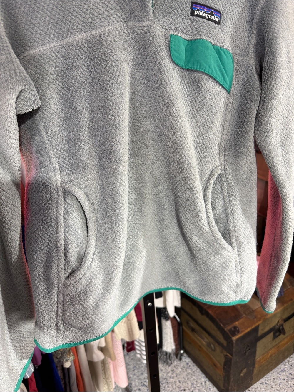 Patagonia Gray Fleece Pullover with Teal Accents Great Condition - Picture 4 of 6
